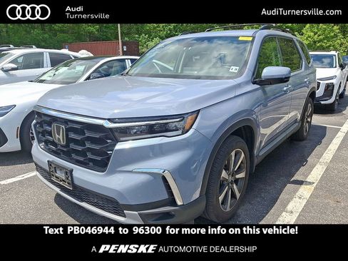 Used 2023 Honda Pilot Touring image 1