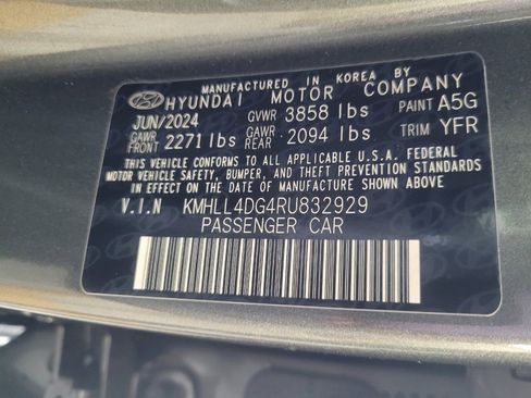 Used 2024 Hyundai Elantra SE FWD image 33