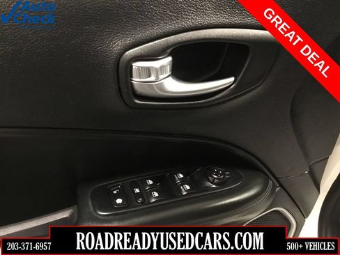 Used 2018 Jeep Compass Latitude AWD/4WD image 19