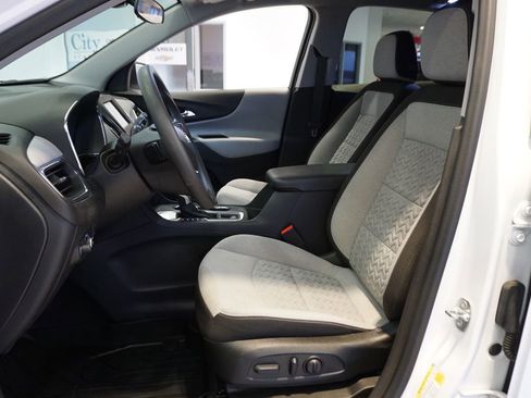 Certified 2024 Chevrolet Equinox LS w/ LS Convenience Package image 10