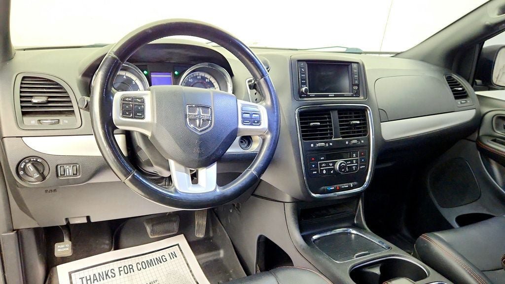 Used 2018 Dodge Grand Caravan GT FWD image 12