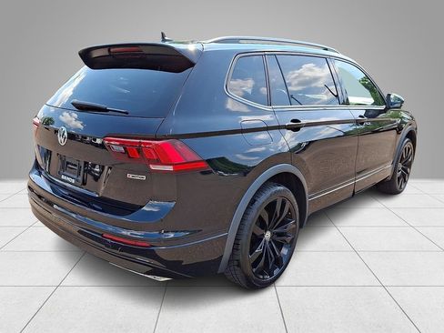 Used 2021 Volkswagen Tiguan SE R-Line w/ 2-Row Tiguan MDO Package AWD/4WD image 5