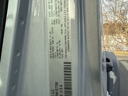 Used 2024 Jeep Wrangler Unlimited Rubicon 4xe w/ Convenience Group AWD/4WD image 12