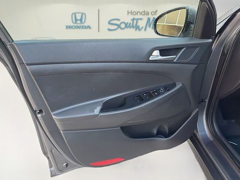 Used 2020 Hyundai Tucson Value image 18