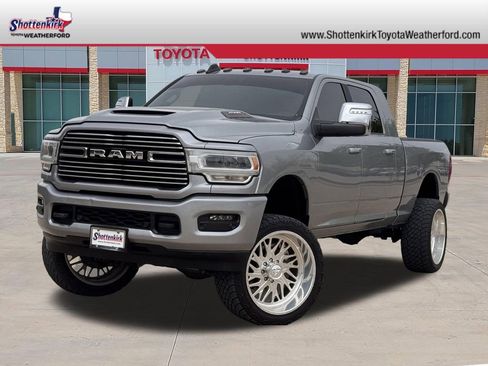Used 2024 RAM 2500 Laramie w/ Sport Appearance Package AWD/4WD image 1