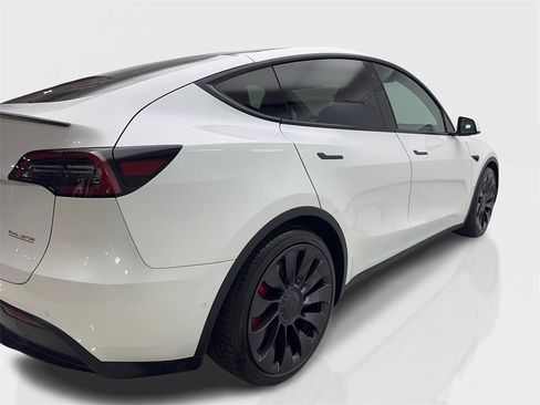Used 2021 Tesla Model Y Performance image 13
