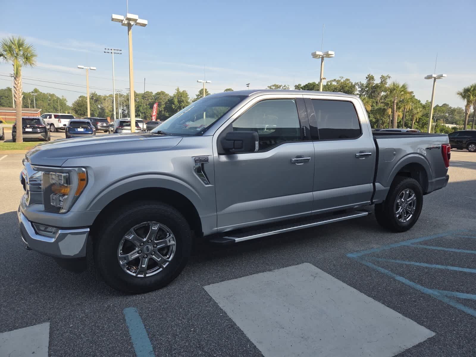 Used 2022 Ford F150 XLT w/ Equipment Group 302A High AWD/4WD image 2
