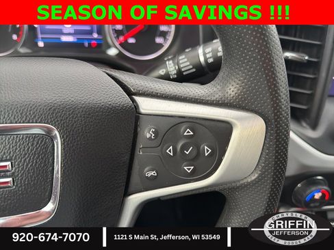 Used 2023 GMC Acadia SLE w/ Driver Convenience Package image 19
