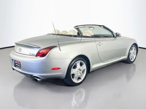 Used 2004 Lexus SC 430 Convertible RWD image 5