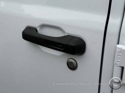 Used 2023 Jeep Wrangler Unlimited Sahara w/ Safety Group image 12