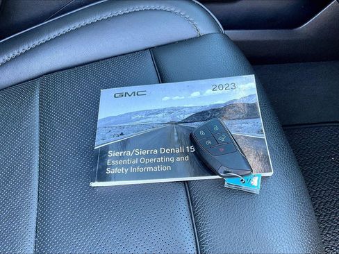 Used 2023 GMC Sierra 1500 Denali AWD/4WD image 12
