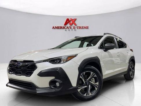 Used 2024 Subaru Crosstrek 2.0i Premium AWD/4WD image 2