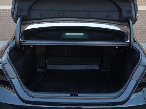 Used 2018 Toyota Camry SE image 10