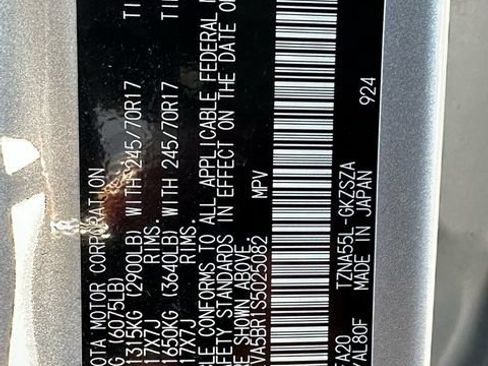 Used 2025 Toyota 4Runner SR5 AWD/4WD image 18