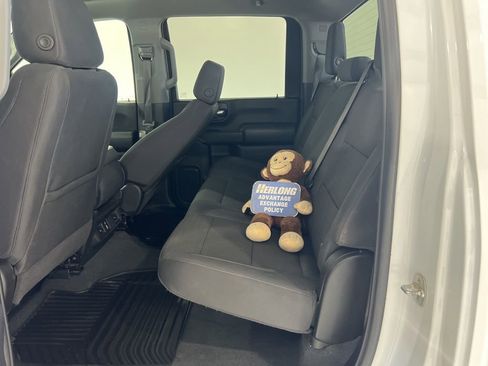 Used 2025 Chevrolet Silverado 2500 Custom w/ Custom Value Package image 21