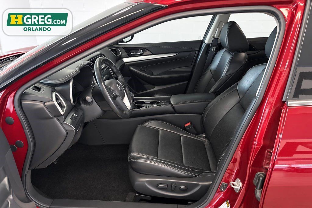 Used 2021 Nissan Maxima 3.5 SV w/ Floor Mat Group FWD image 8