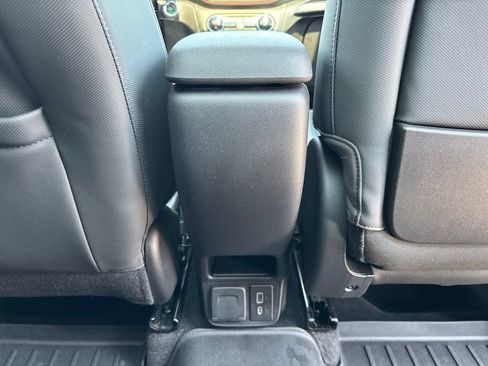 Used 2022 Chevrolet TrailBlazer RS w/ Sun and Liftgate Package AWD/4WD image 21