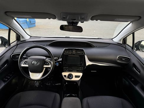 Used 2018 Toyota Prius Prime Plus w/ Carpet Mat Package image 27