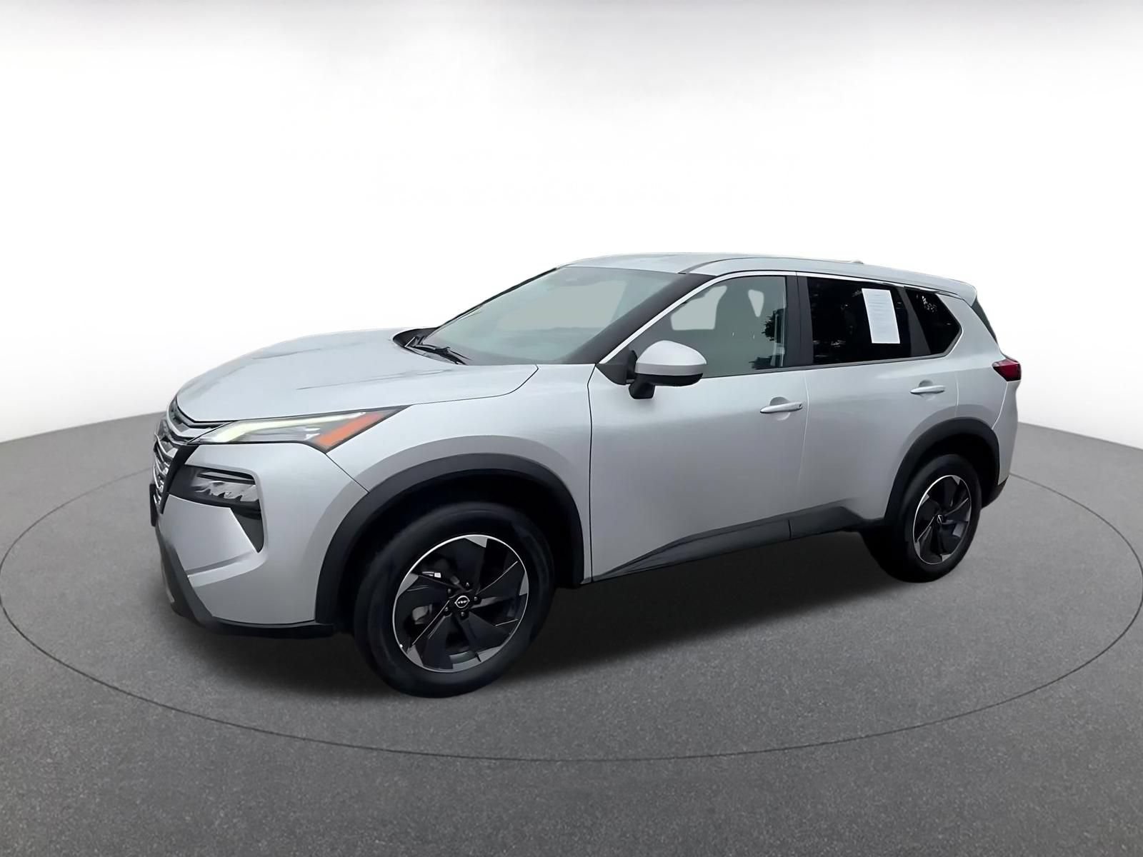 Used 2025 Nissan Rogue SV AWD/4WD image 7