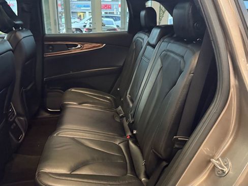 Used 2020 Lincoln Nautilus Reserve w/ Cargo Utility Package image 20