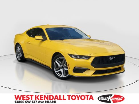 Used 2024 Ford Mustang Premium RWD image 1