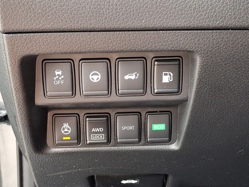 Used 2019 Nissan Rogue SV w/ Premium Package AWD/4WD image 21