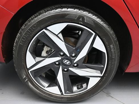 Certified 2023 Hyundai Elantra SEL w/ Convenience Package FWD image 12