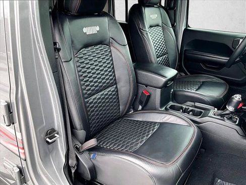 Used 2020 Jeep Wrangler Unlimited Rubicon AWD/4WD image 9