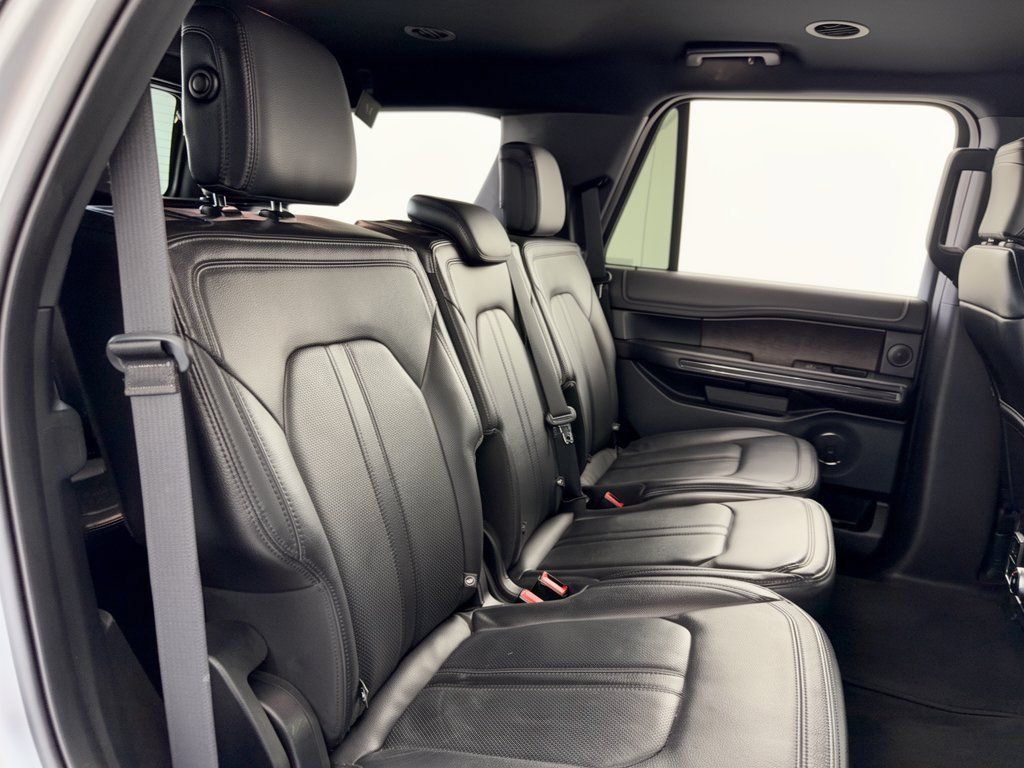 Used 2020 Ford Expedition Limited RWD image 29