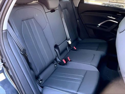 Used 2025 Audi Q5 Premium Plus w/ Premium Plus image 19