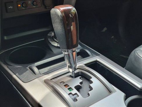 Used 2022 Toyota 4Runner Limited AWD/4WD image 16