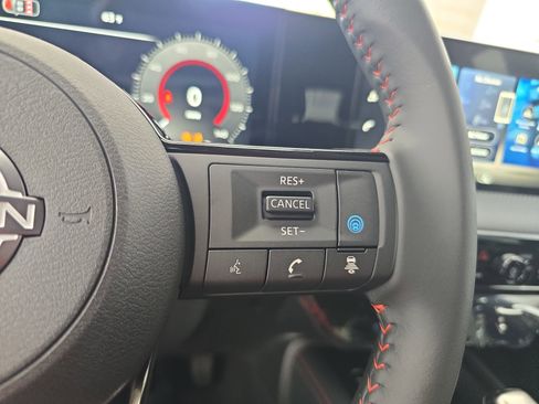 New 2026 Nissan Kicks SR FWD image 17