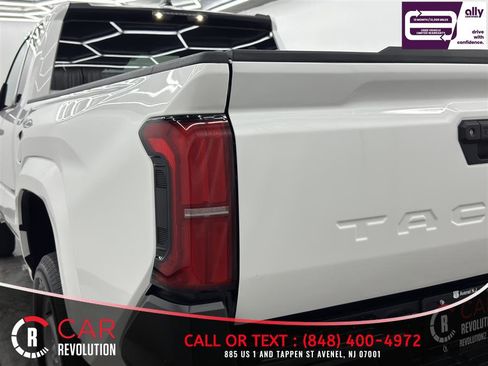 Used 2024 Toyota Tacoma SR RWD image 49