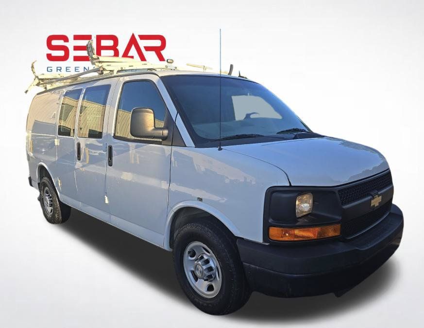 Used 2015 Chevrolet Express 2500 RWD image 11
