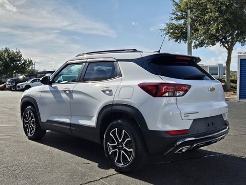 Certified 2021 Chevrolet TrailBlazer ACTIV w/ Sun and Liftgate Package image 3