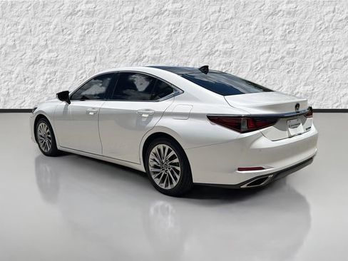 Used 2020 Lexus ES 350 Ultra Luxury w/ Accessory Package 2 FWD image 5