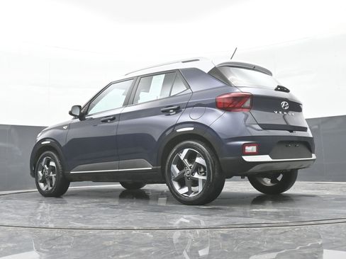 Used 2023 Hyundai Venue Limited w/ Cargo Package image 30