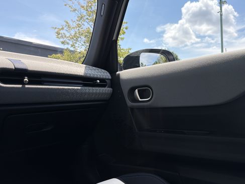 Used 2025 MINI Cooper S FWD image 42