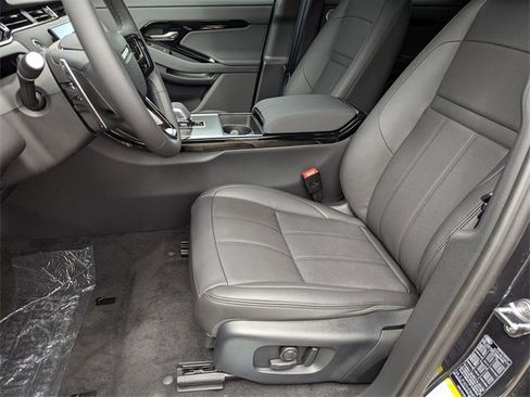 New 2026 Land Rover Range Rover Evoque Dynamic SE image 12