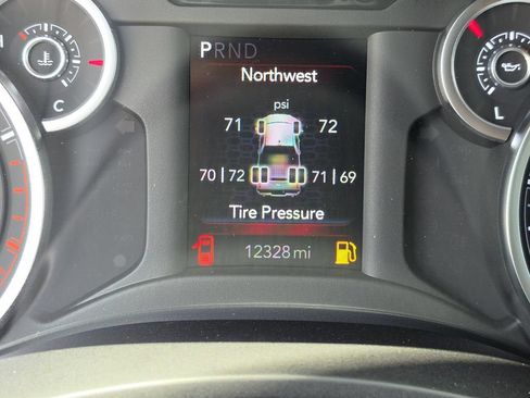 Certified 2025 RAM 3500 Tradesman AWD/4WD image 32
