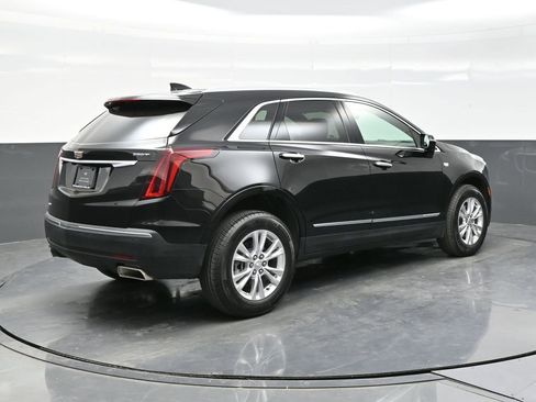 Certified 2025 Cadillac XT5 Luxury w/ LPO, Floor Liner Package AWD/4WD image 7