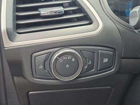 Used 2022 Ford Edge SEL AWD/4WD image 17