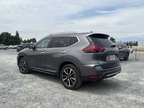 Used 2019 Nissan Rogue SL FWD image 7