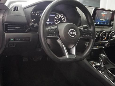 Used 2024 Nissan Sentra SV FWD image 5