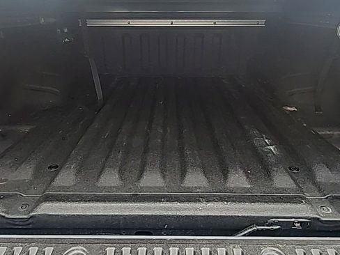 Used 2023 Nissan Frontier PRO-4X w/ Pro Convenience Package image 9