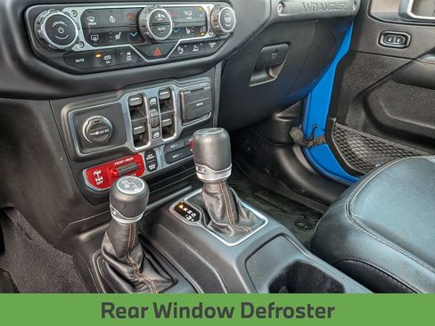 Used 2021 Jeep Wrangler Unlimited Rubicon w/ Dual Top Group AWD/4WD image 21