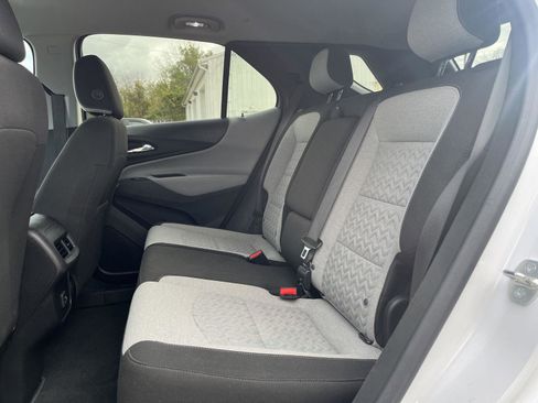 Used 2023 Chevrolet Equinox LS image 27