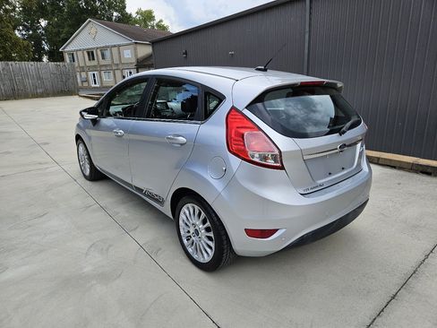 Used 2016 Ford Fiesta Titanium image 6