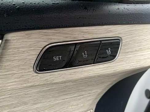 Certified 2025 Hyundai Palisade Calligraphy AWD/4WD image 19
