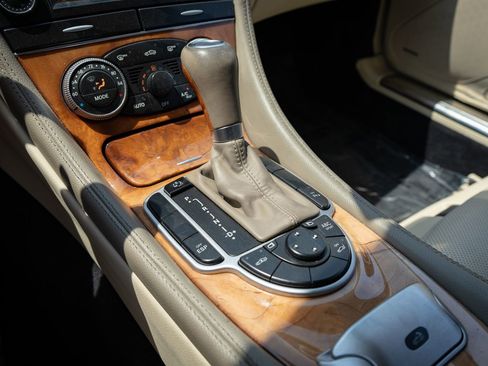 Used 2009 Mercedes-Benz SL 550 image 21